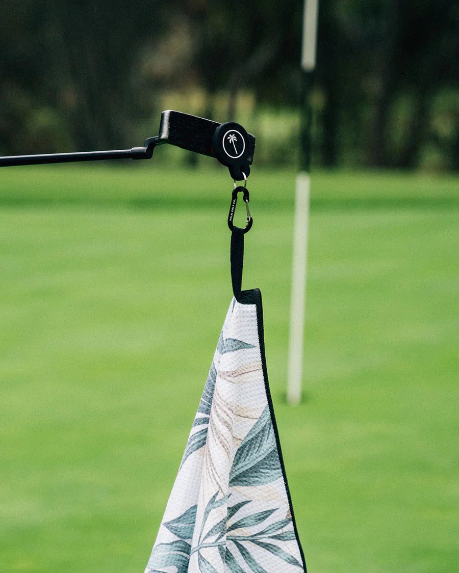 MAGNETIC CLIP FOR GOLF TOWEL